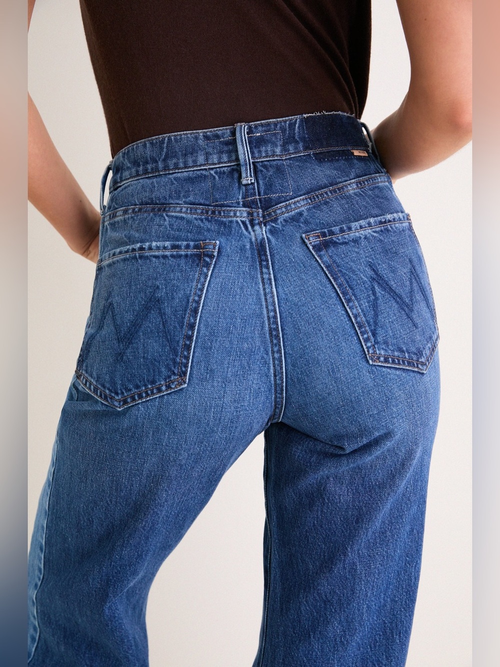 MOTHER The Tux Sidestepper Sneak Fray Jeans - Picture 5 of 14